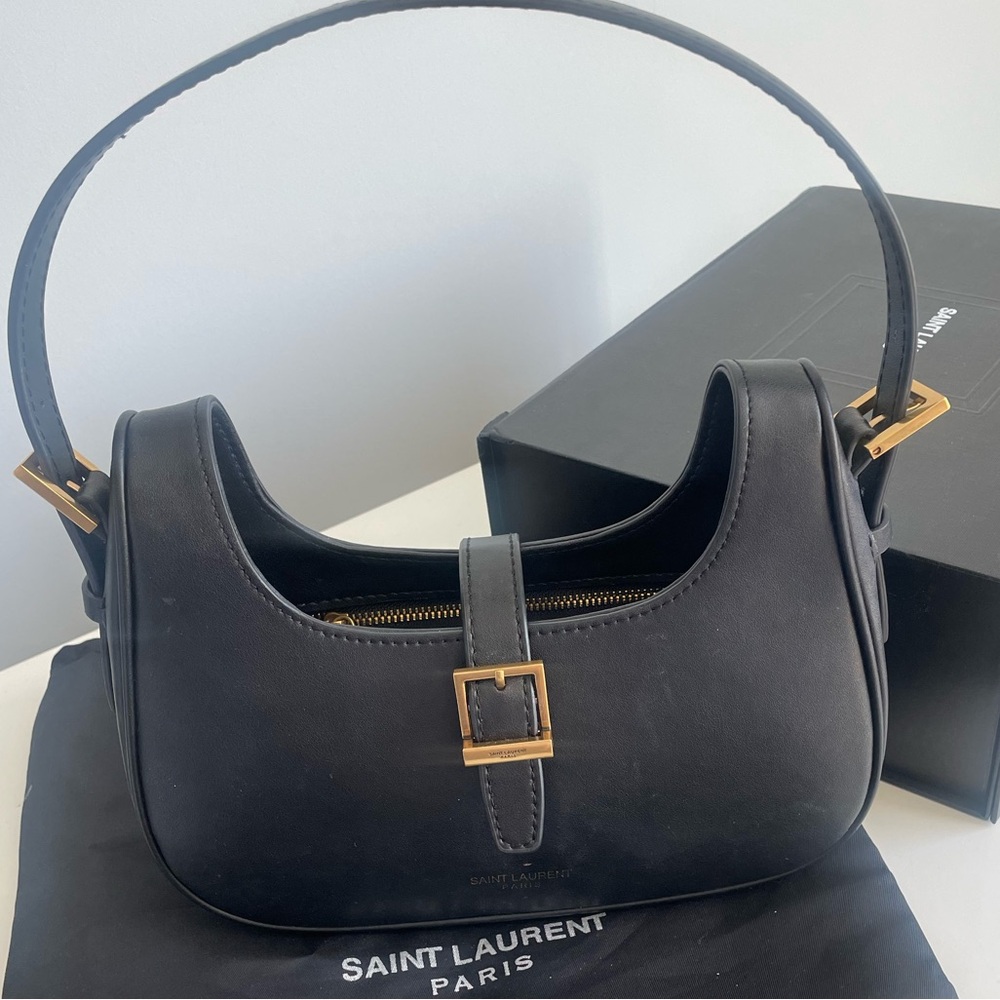 Black Shoulder Bag